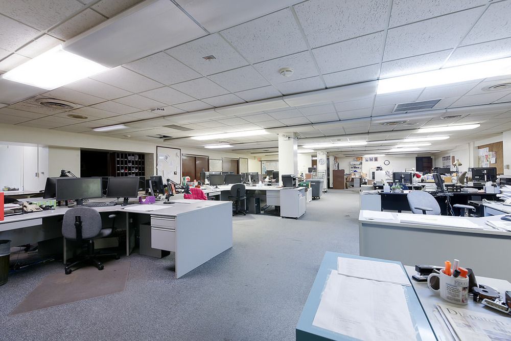 The Daily Dispatch Building: 1720 5th Ave, Moline, IL 61265